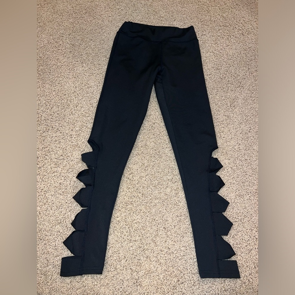 Leggings with slits at the lower half